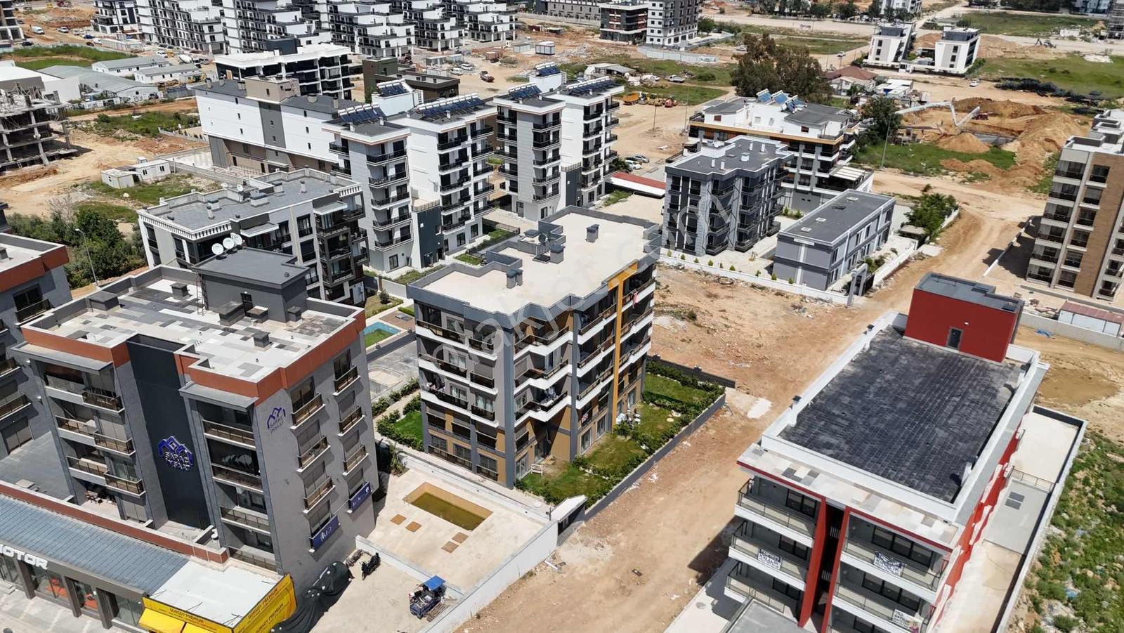 Altıntaş' Ta Havuzlu Lüks 1+1 Satılık Daire - Görsel 18