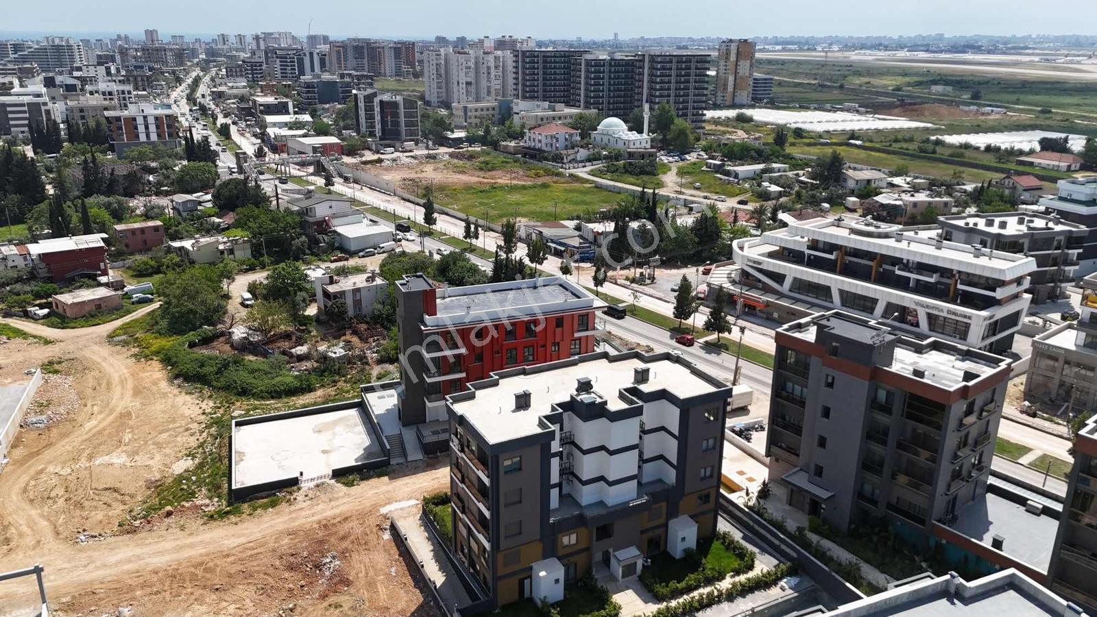 Altıntaş' Ta Havuzlu Lüks 1+1 Satılık Daire - Görsel 15