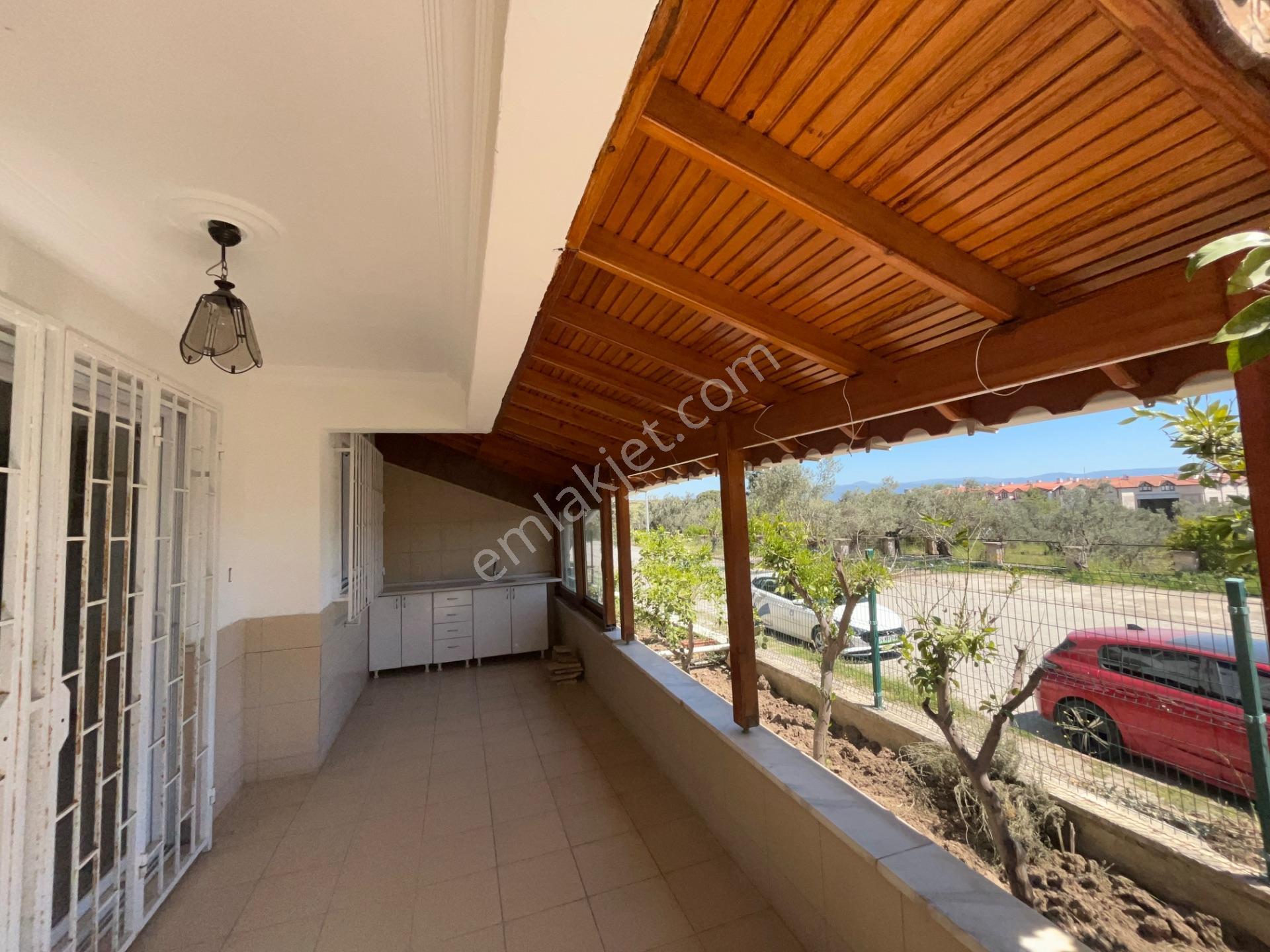 Güre’de 3+1 Kiralık Tripleks Villa - Görsel 6