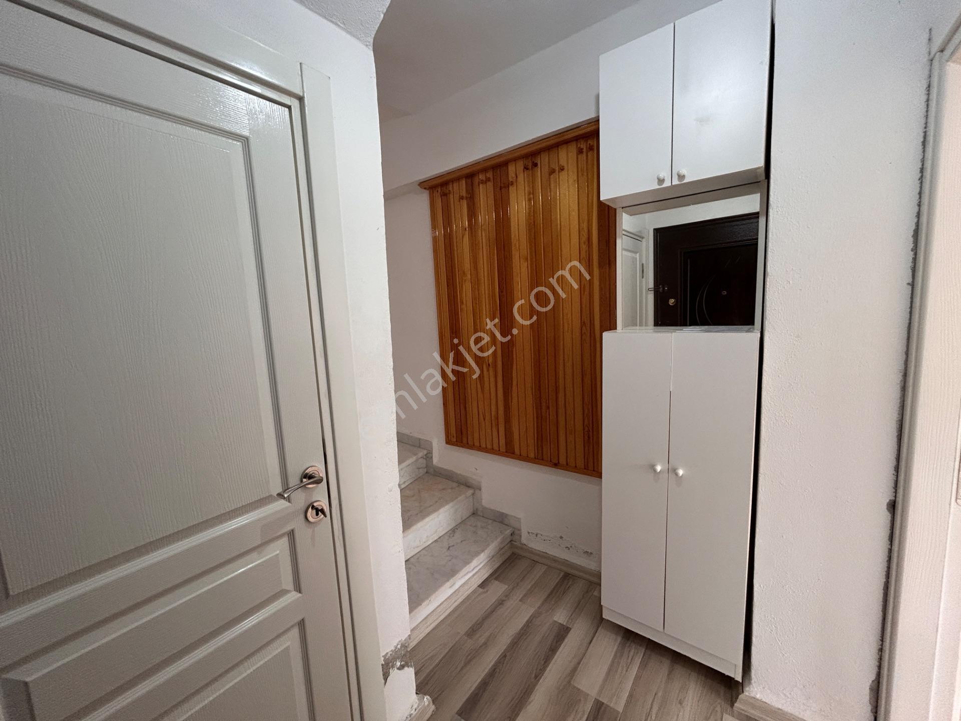 Güre’de 3+1 Kiralık Tripleks Villa - Görsel 9