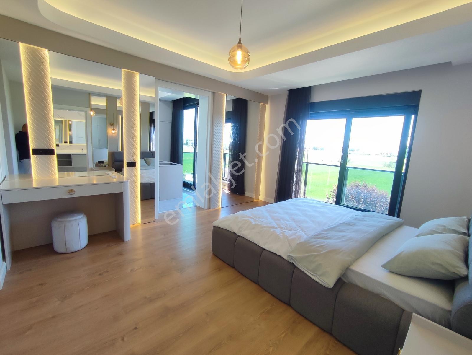 Altınkale'de Site İçinde Satılık Havuzlu Müstakil 5+1 Villalar - Görsel 19