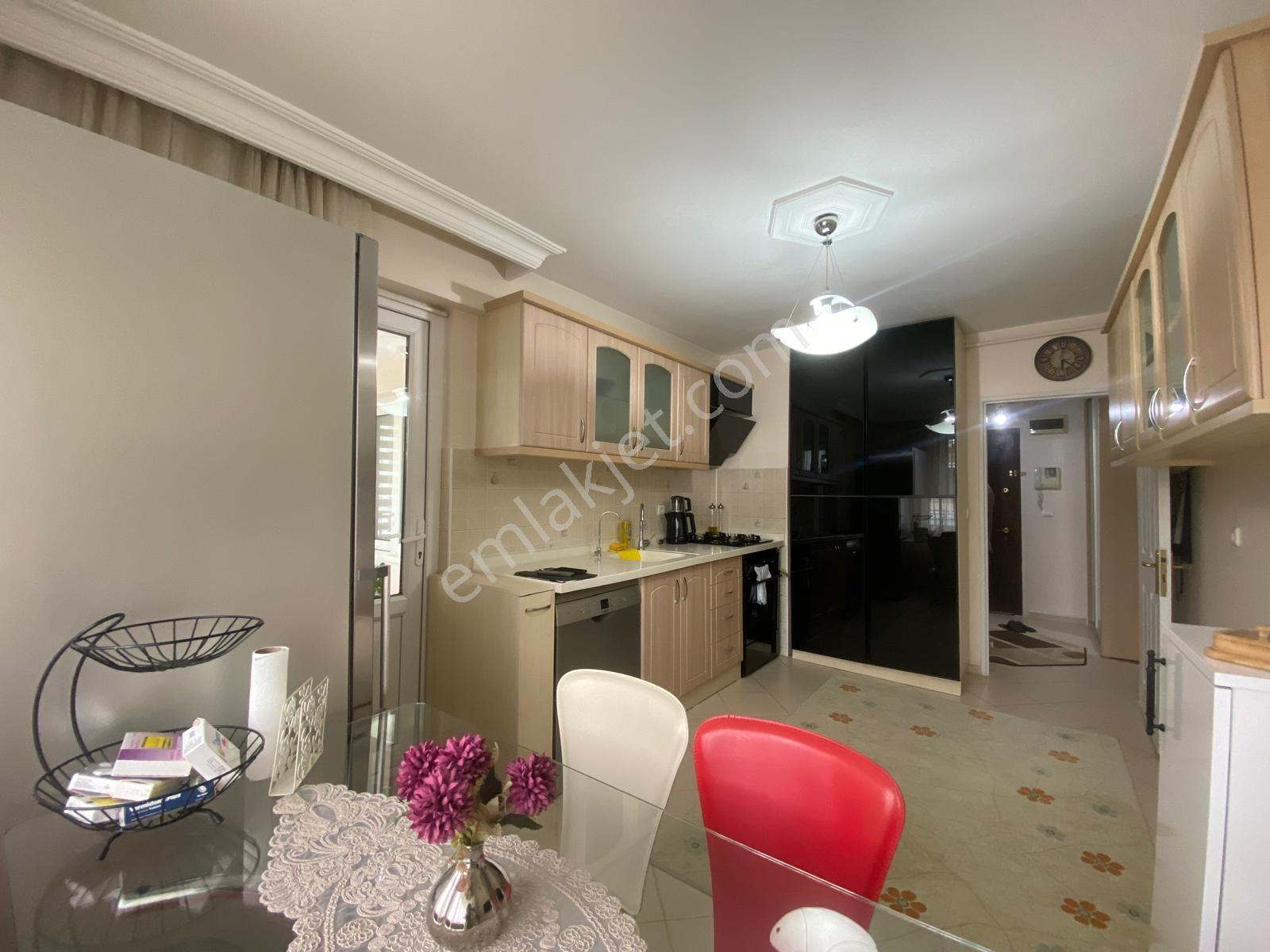 Koza Emlaktan Ayyıldız Mh. Site İçinde Katta Asansörlü 3+1 Daire - Görsel 30