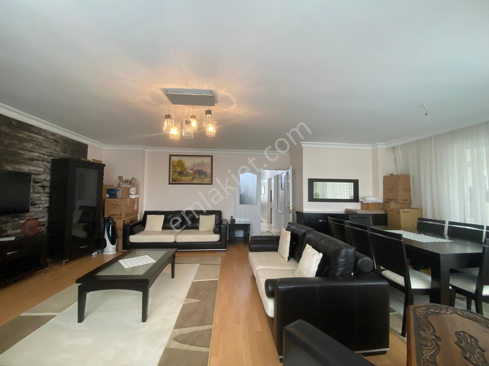Koza Emlaktan Ayyıldız Mh. Site İçinde Katta Asansörlü 3+1 Daire - Görsel 18
