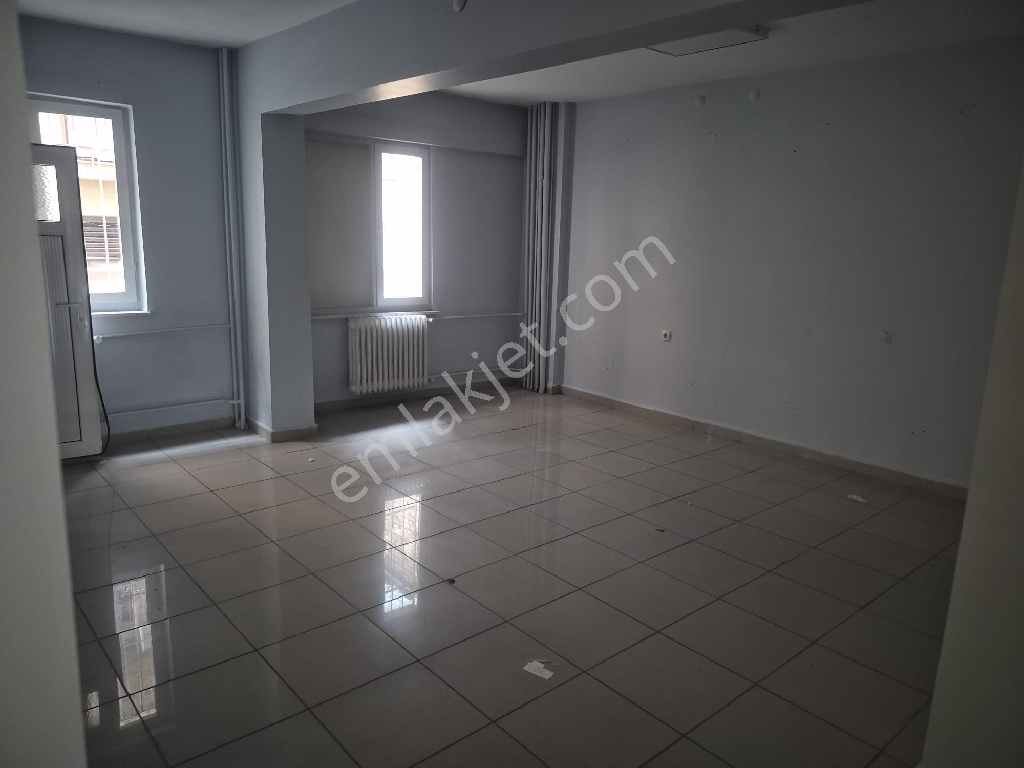 Rt Safir'den Altıparmak Bursalı Tahir Cad. Kiralık Dükkan - Görsel 4