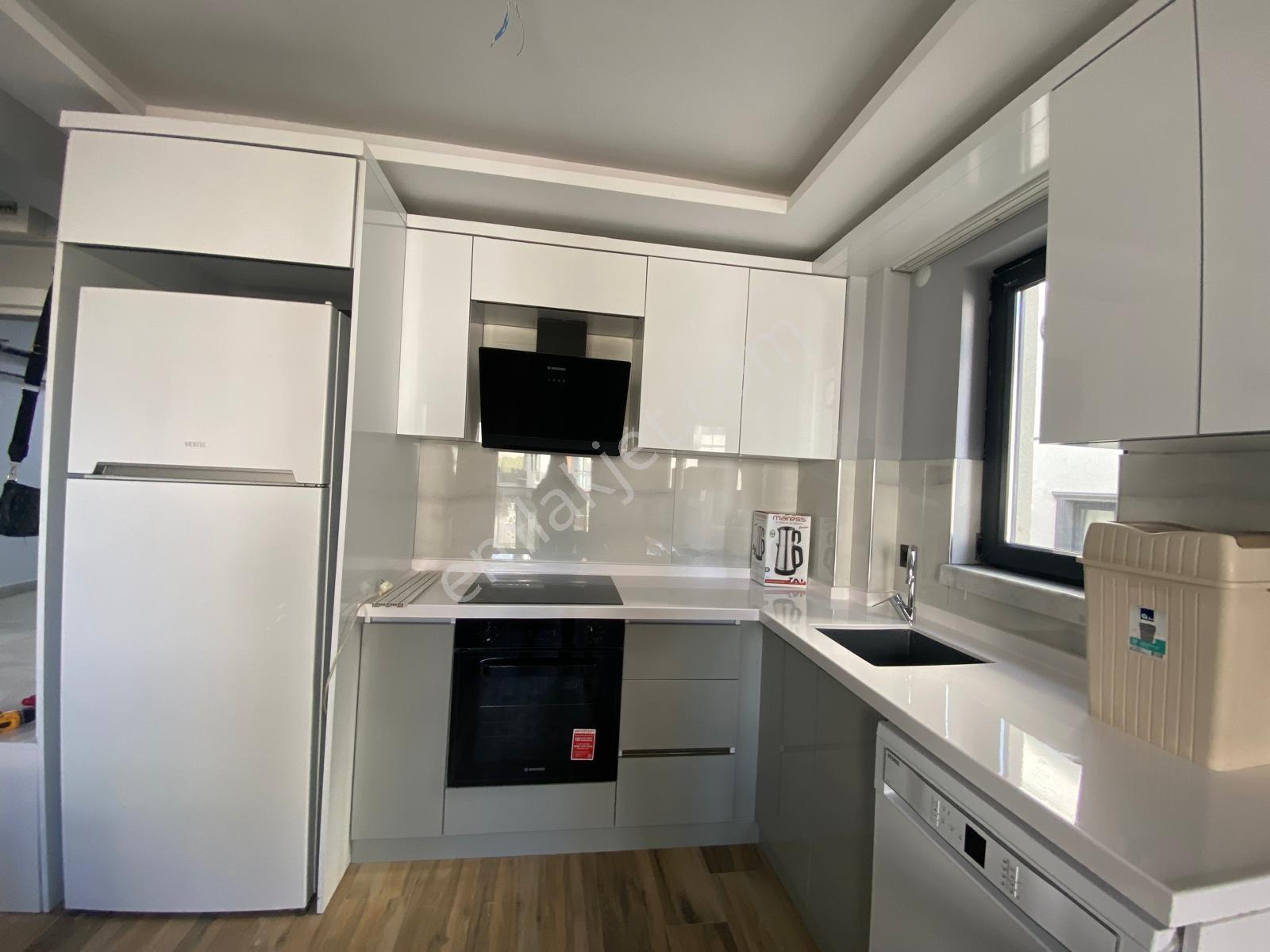 Alaçatı'dan İncek'te Bulvara 50 M Sıfır Eşyalı 1+1 Kiralık - Görsel 19