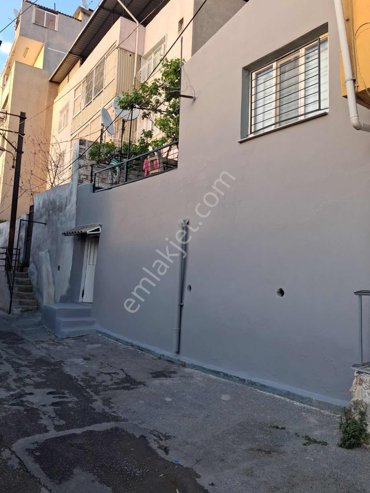 Konak Levent Mahallesinde Teraslı, Bakımlı 2+1 Müstakil Daire