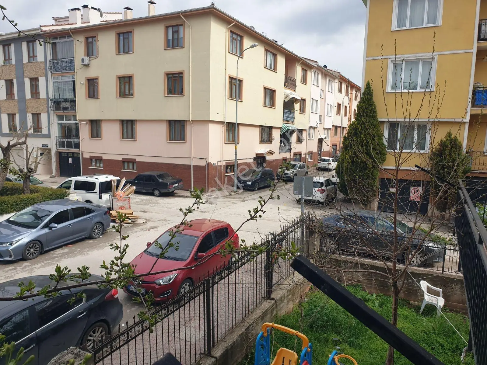 Ogü Tıp Fakültesi Yakını Ünlü Sokak Balkonlu 2+0 Kiralık Daire - Görsel 19