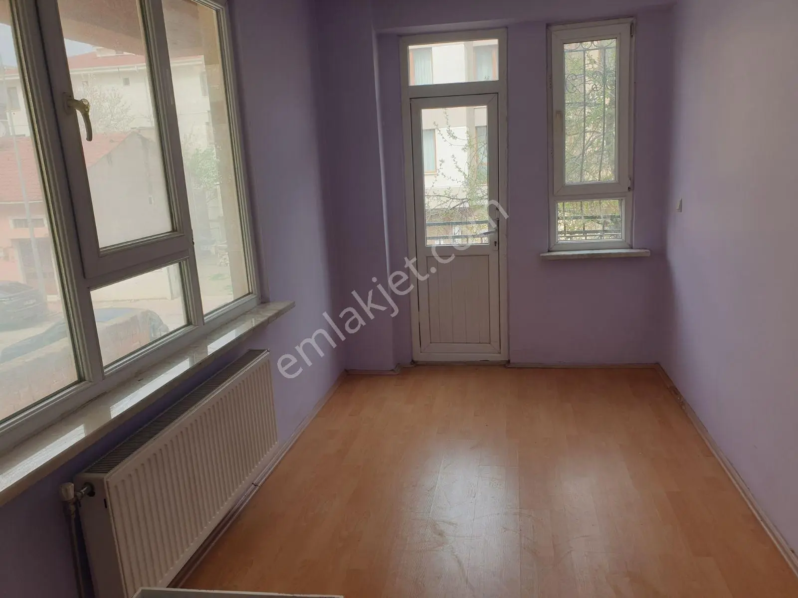 Ogü Tıp Fakültesi Yakını Ünlü Sokak Balkonlu 2+0 Kiralık Daire - Görsel 18