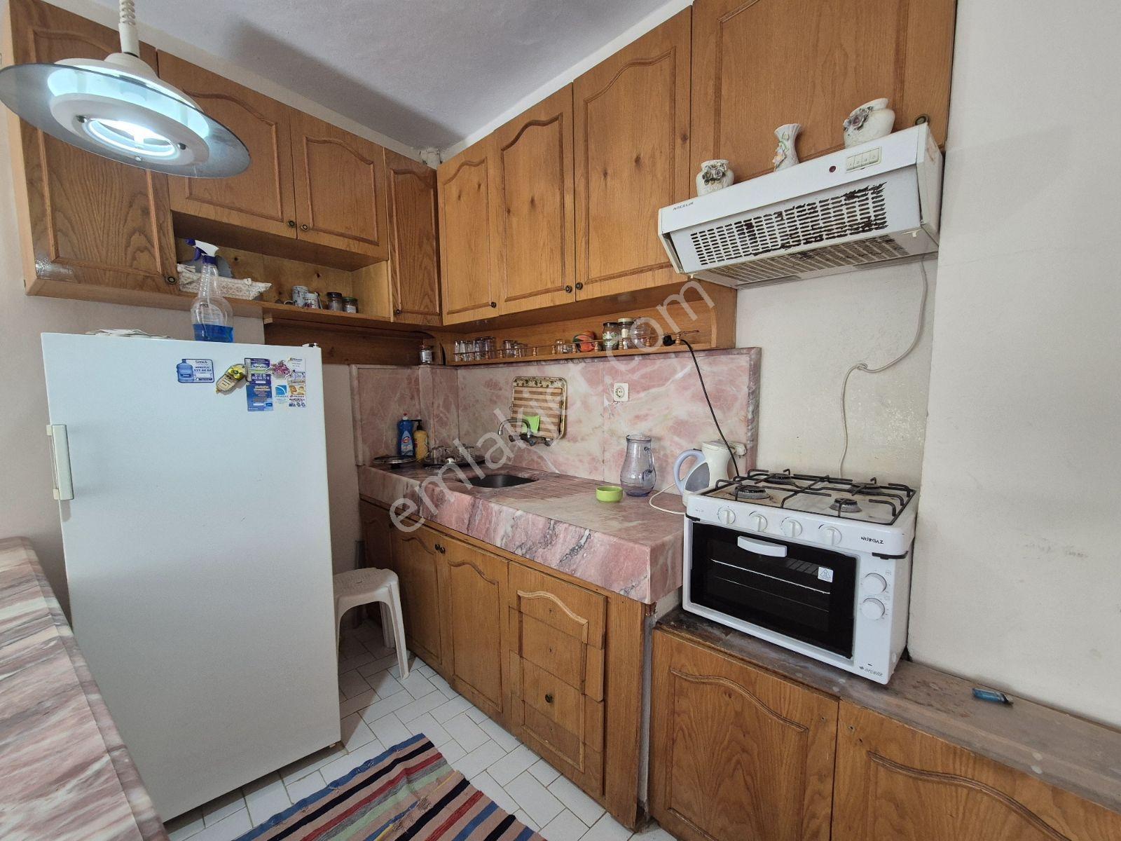 Ay Emlak'tan Denize Komşu Petek Sitesi İçinde 2+1 Açık Daire - Görsel 5