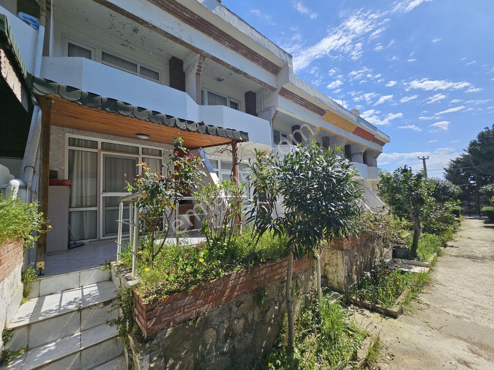 Ay Emlak'tan Armutlu Havuzlu Ak Hayat Sitesi İçinde Tripleks - Görsel 24