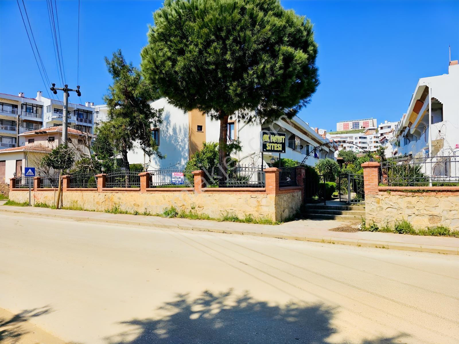 Ay Emlak'tan Armutlu Havuzlu Ak Hayat Sitesi İçinde Tripleks - Görsel 29
