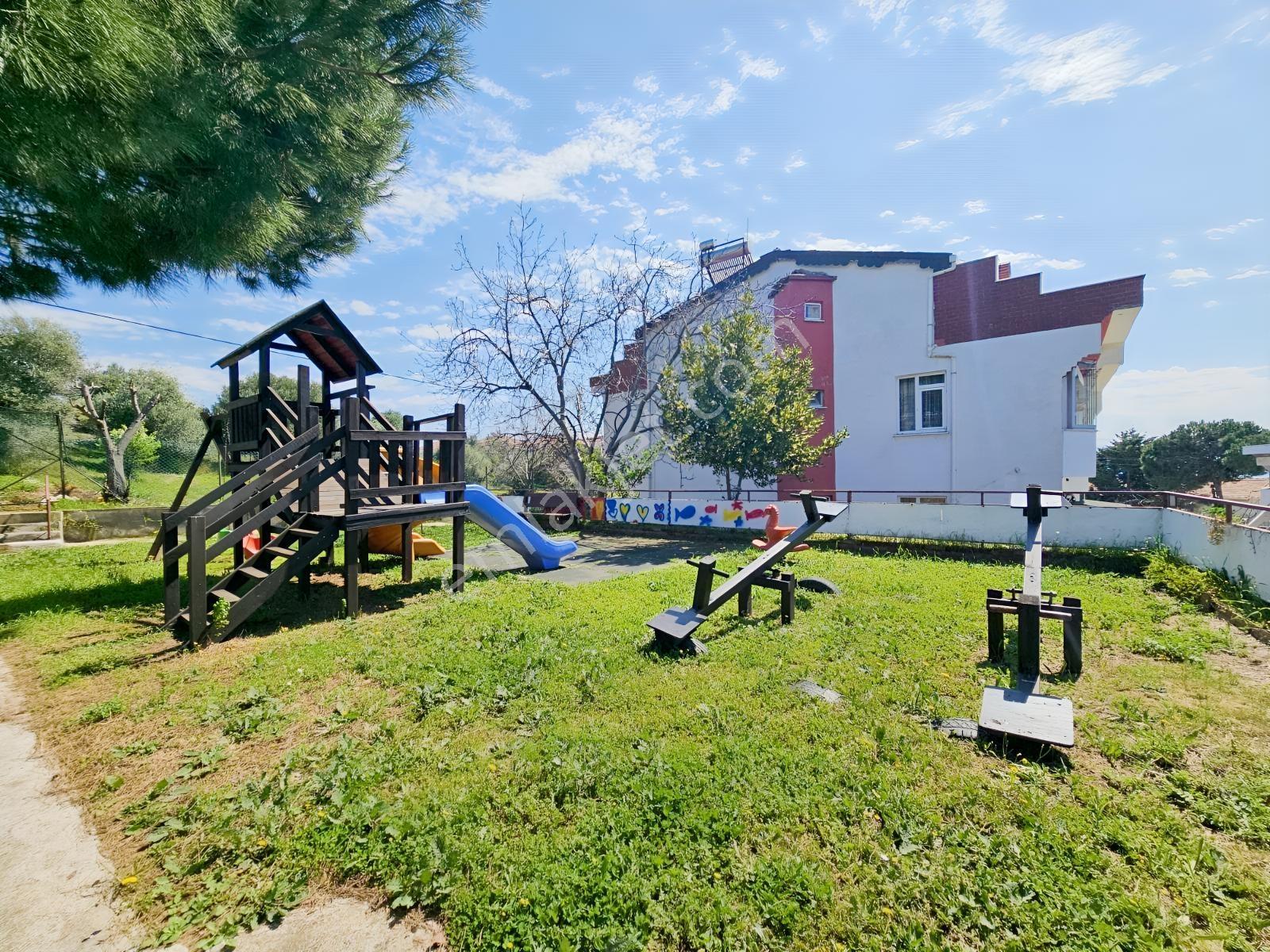 Ay Emlak'tan Armutlu Havuzlu Ak Hayat Sitesi İçinde Tripleks - Görsel 32