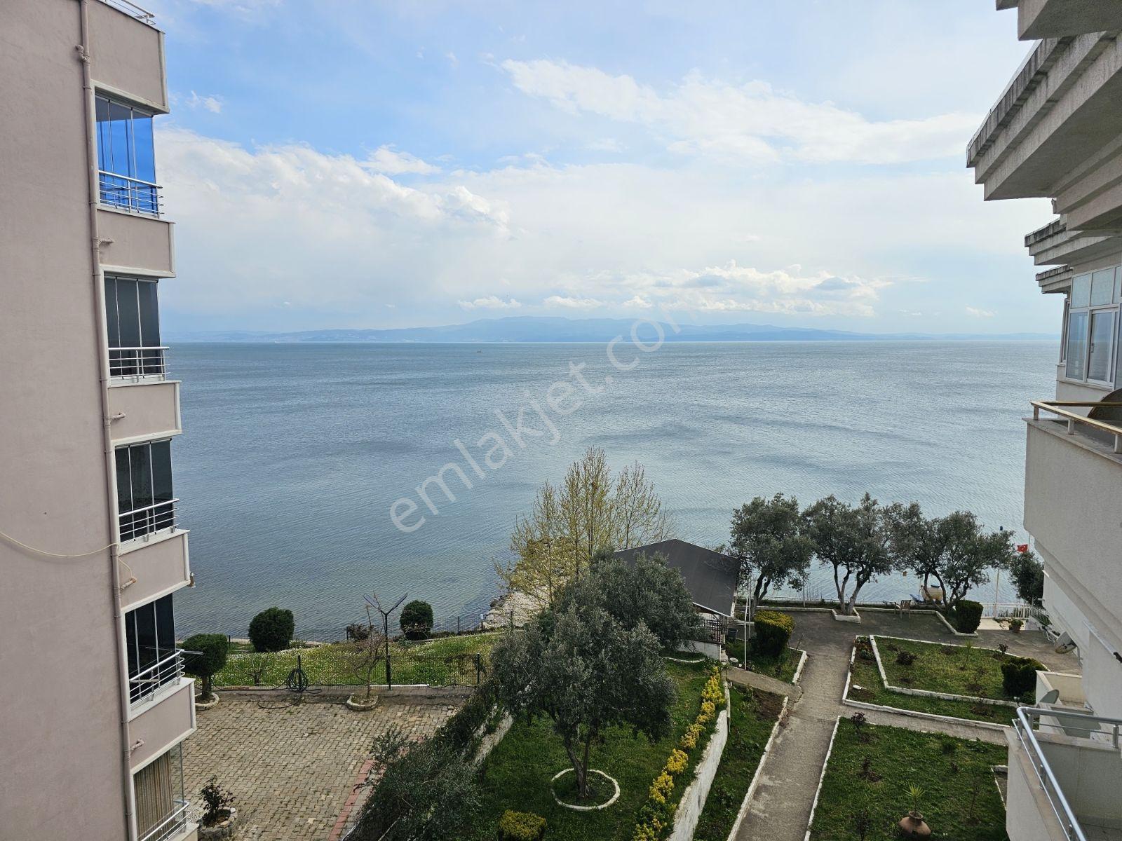 Ay Emlak'tan Denize Sıfır Konum Deniz Manzaralı 2+1 Daire - Görsel 34