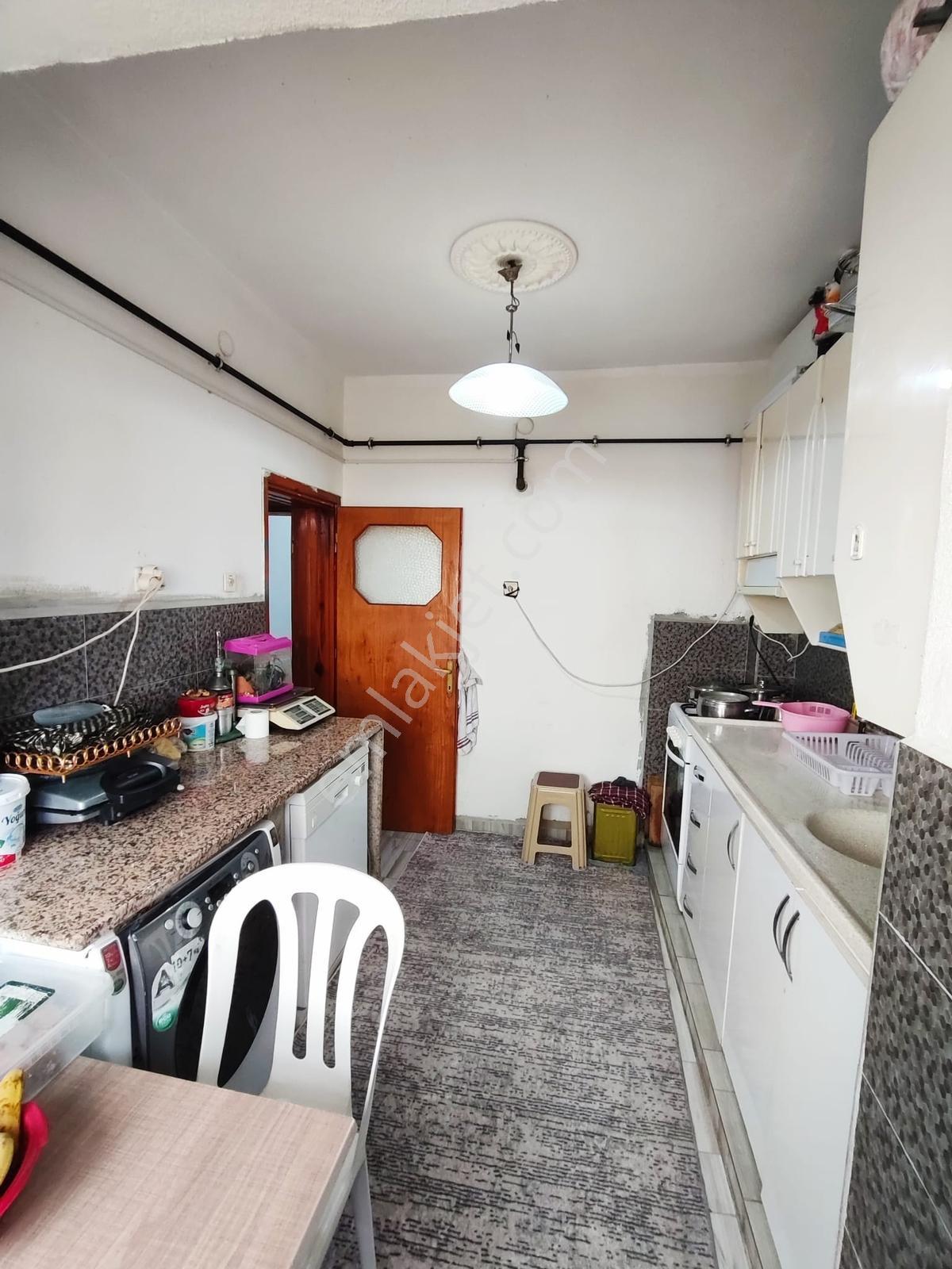 Konya Beyşehir Hamidiye Mahallesinde Satılık Bakımlı Daire 3+1 - Görsel 4