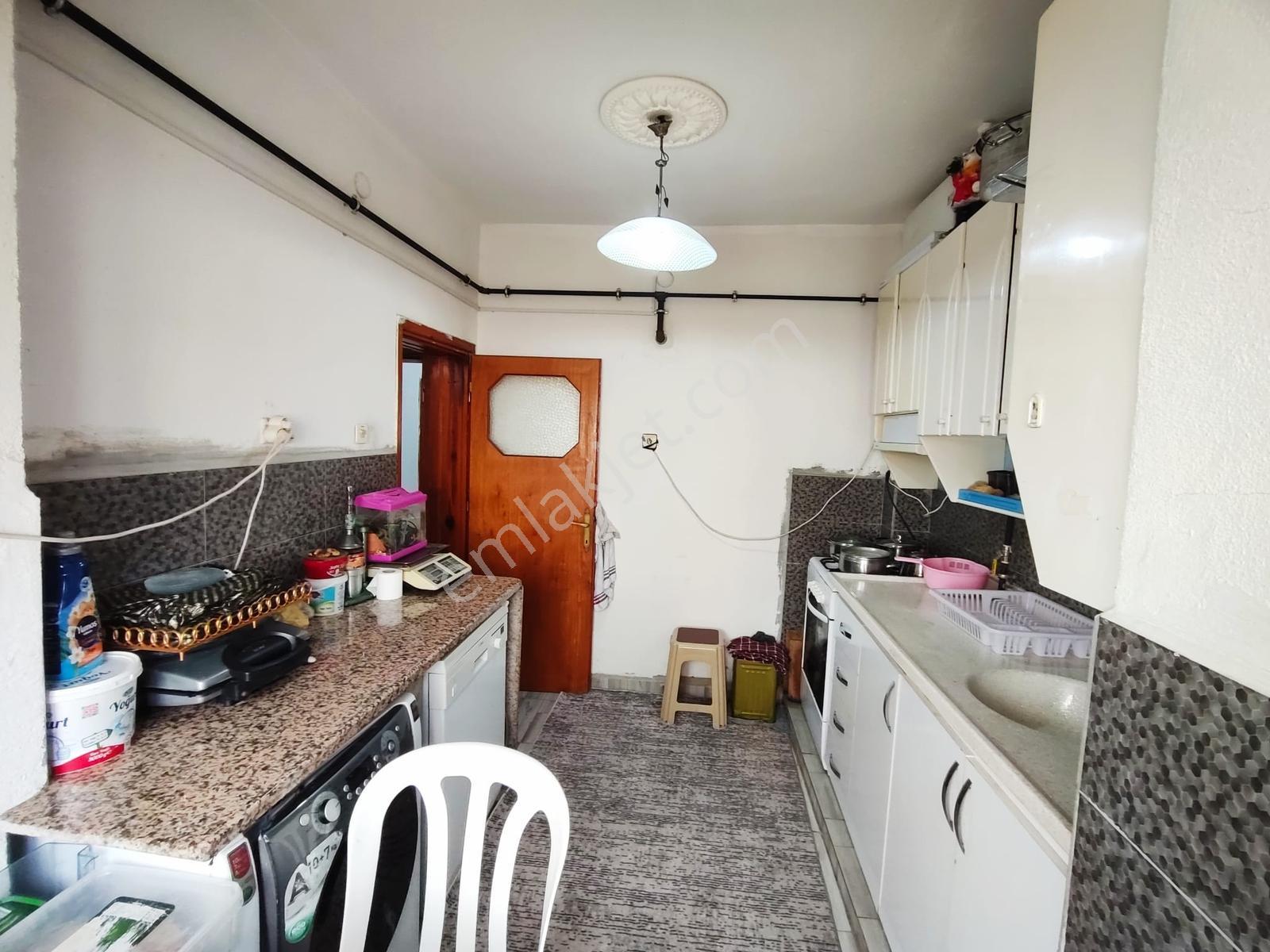 Konya Beyşehir Hamidiye Mahallesinde Satılık Bakımlı Daire 3+1 - Görsel 13