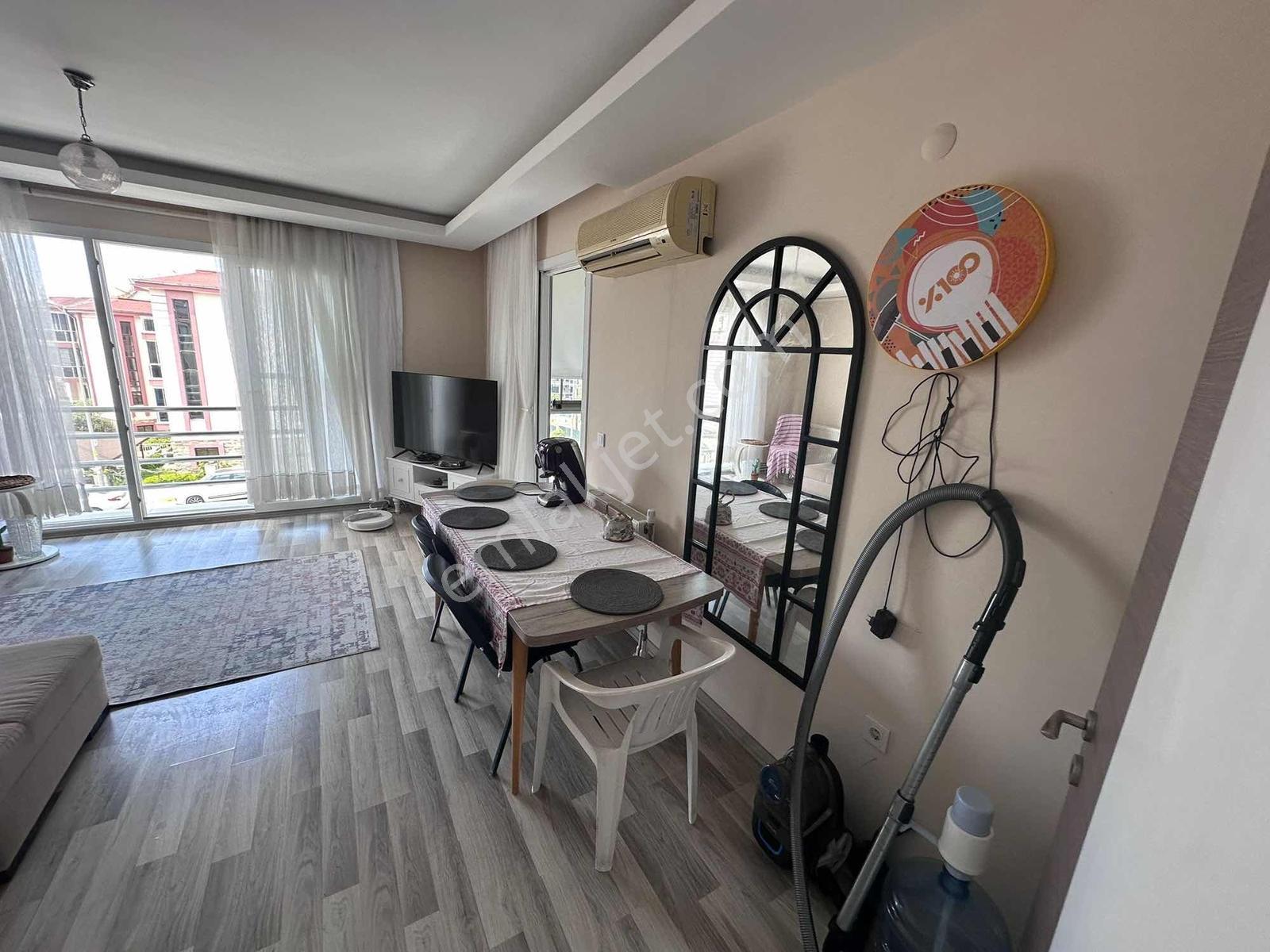 Havuzlu Ve Doğalgazlı Eşyalı Kiralık Daire 2+1 - Görsel 16