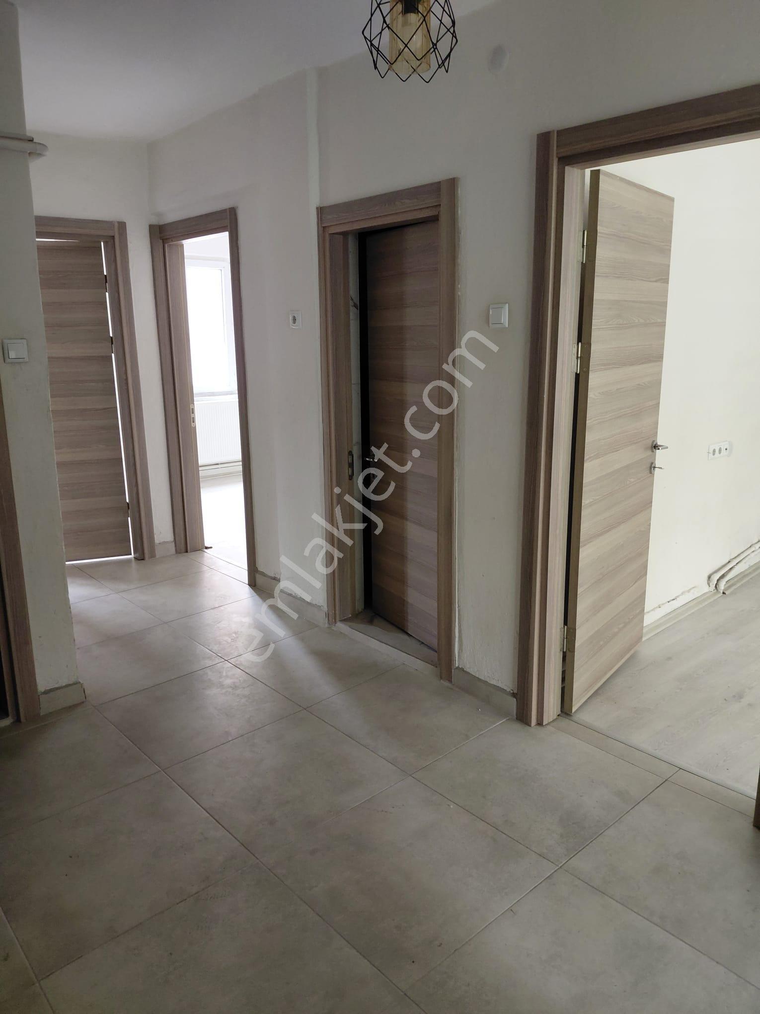 Tezcan Emlak Tan Kiralık Yenilenmiş 2+1 Daire - Görsel 24