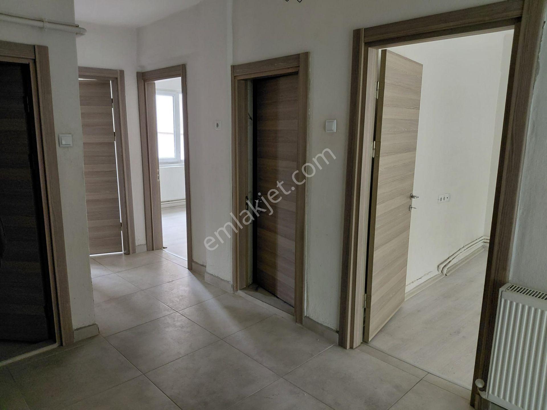 Tezcan Emlak Tan Kiralık Yenilenmiş 2+1 Daire - Görsel 23