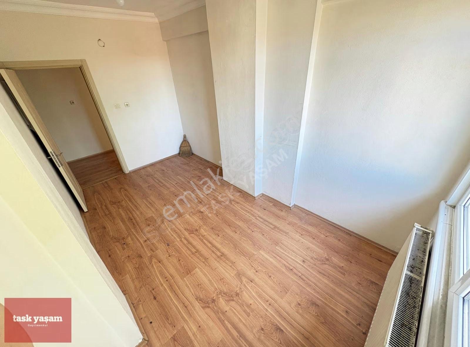 Mustafapaşa Şehit Yılmaz Argon Cad Kiralık Geniş Ferah 3+1 Daire - Görsel 8