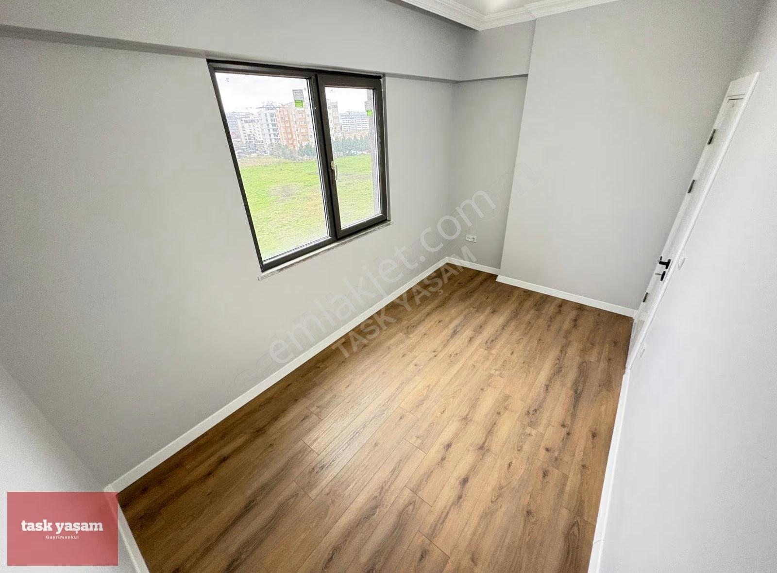 Boydan Yapı Deniz Manzaralı Lüx 3.5+1 Satılık Geniş Daire - Görsel 21
