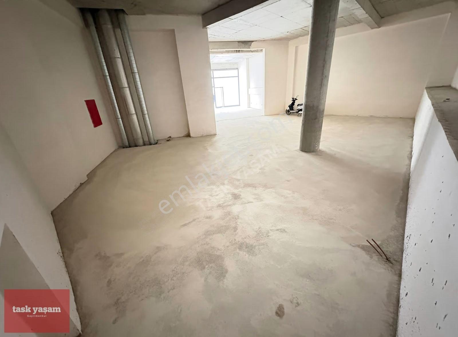 Boydan Yapıda Tabela Değeri Yüksek 2 Katlı 415m2 Kiralık Dükkan - Görsel 8