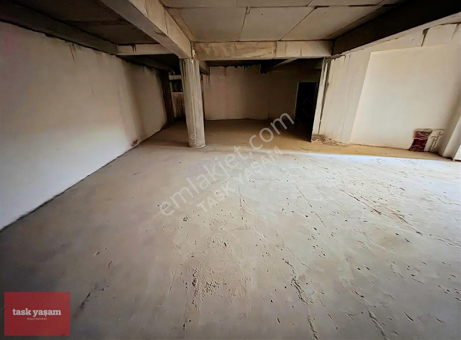 Boydan Yapıda Tabela Değeri Yüksek 2 Katlı 415m2 Kiralık Dükkan - Görsel 16