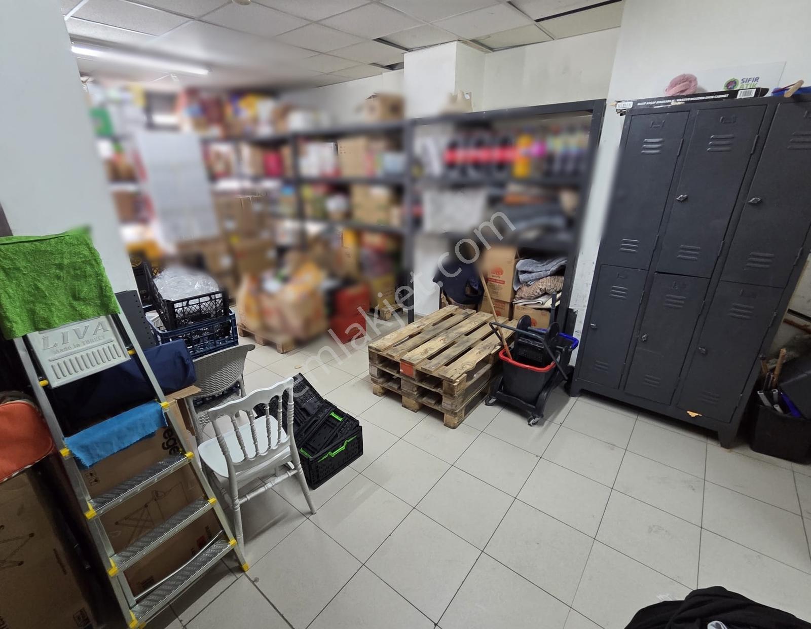 Yıldıztepe Mah. İşlek Cadde Üzeri Kiracılı 60 M² Satılık Dükkan - Görsel 6