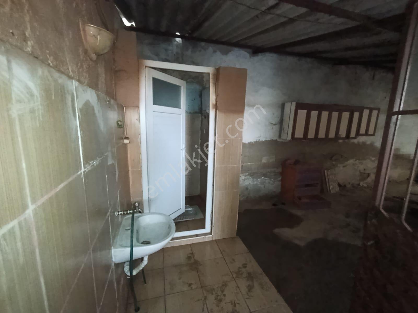 Nazilli Çapahasan Mahallesinde Satılık Müstakil Ev& Arsa Fırsatı - Görsel 6