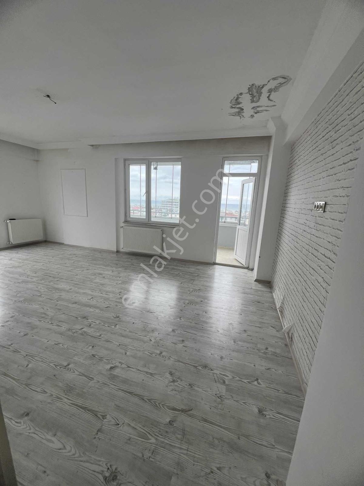 Site İçi Deniz Manzaralı Ferrah 3+1