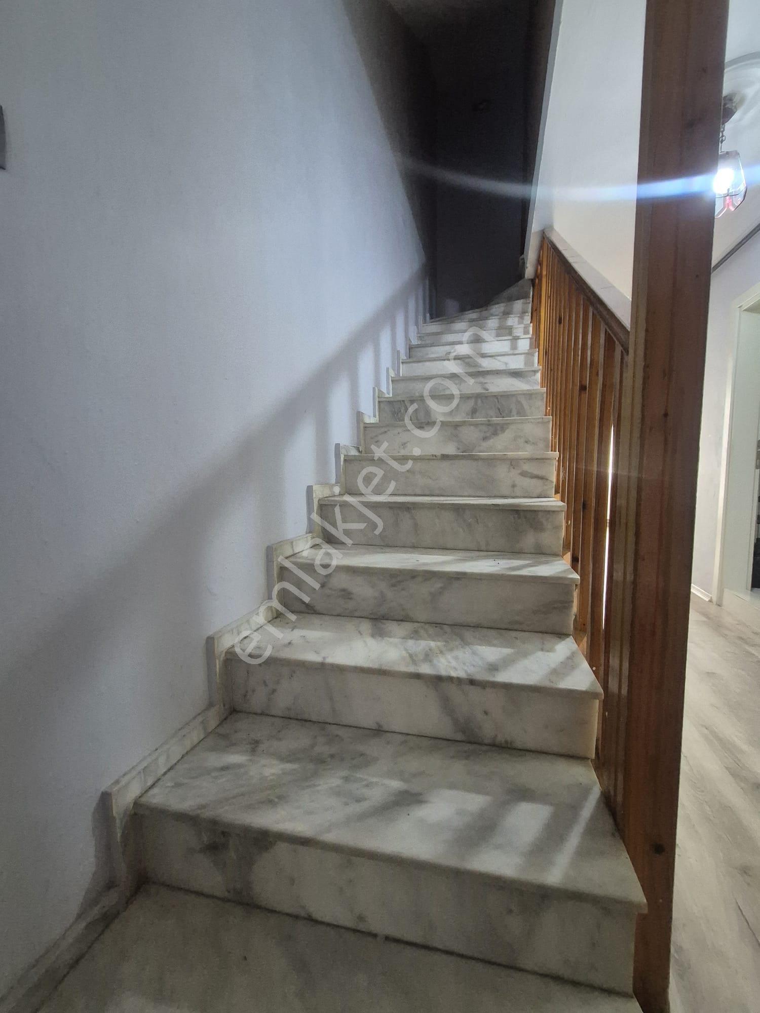 Urla Sanat Sokağı Yakını Müstakil 3+1 Satılık Dubleks - Görsel 18
