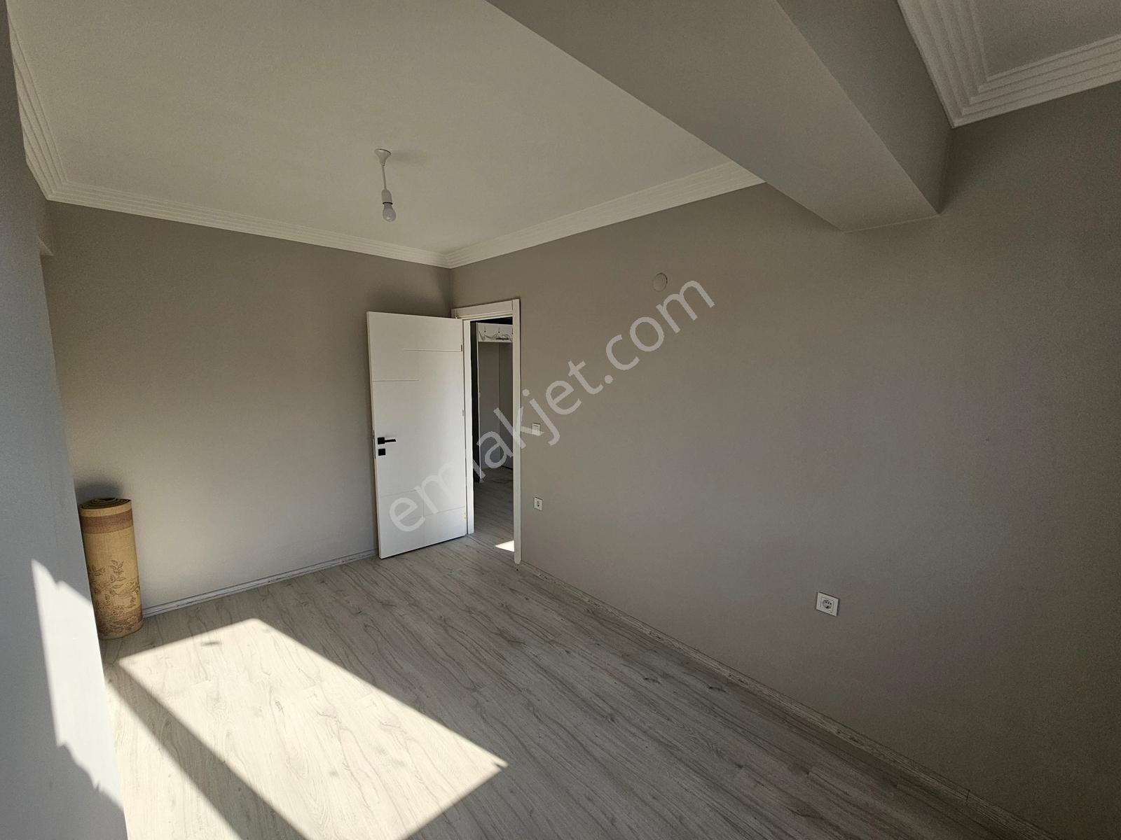 Menemen Seyrek Merkezde Satılık 1+1 Yeni Doğalgazlı Daire - Görsel 8