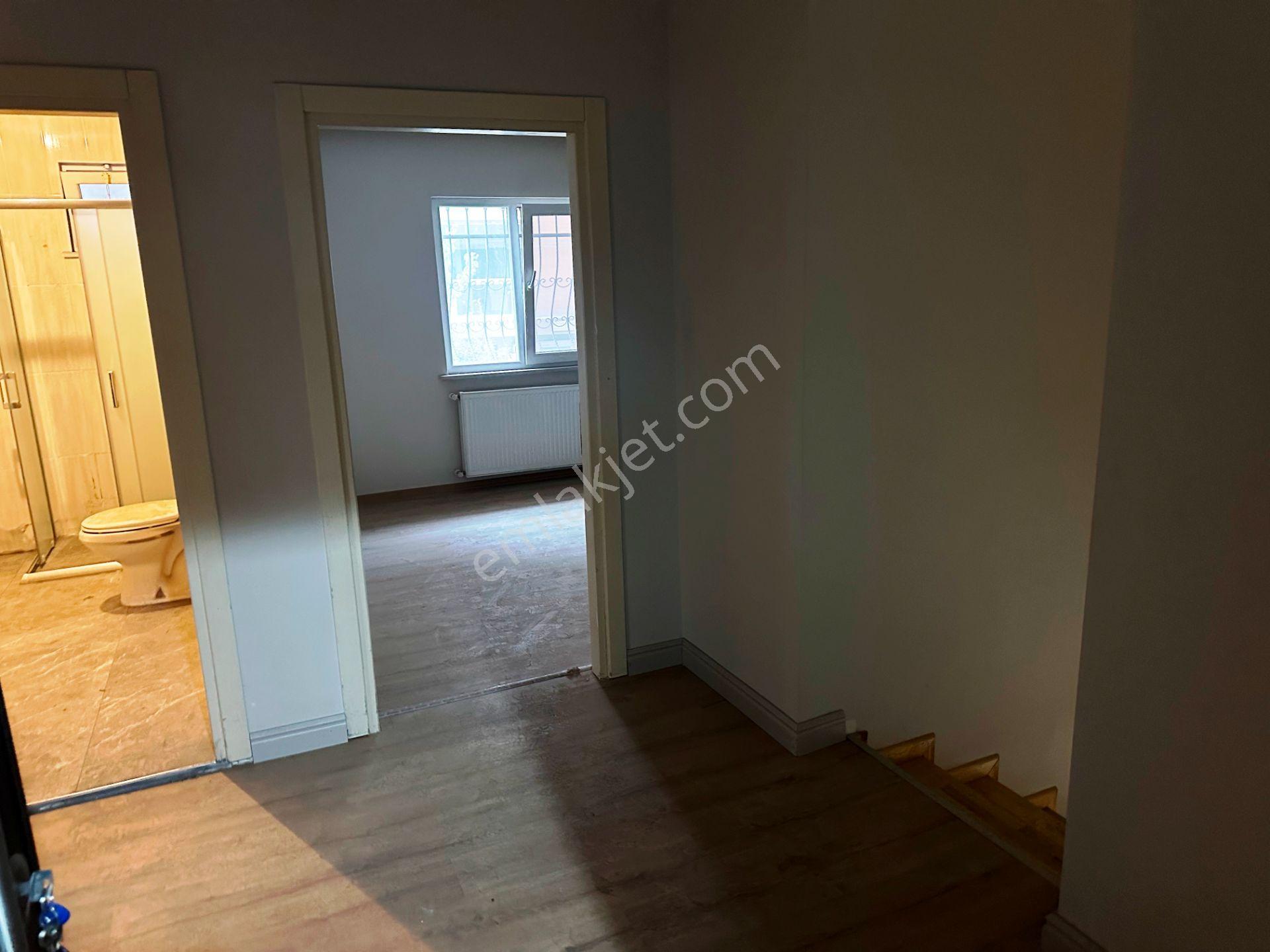 Darıca'da 2011 Yapım İskanlı Site Aydınlık 160m2 Boş Satılık 4+1 - Görsel 25
