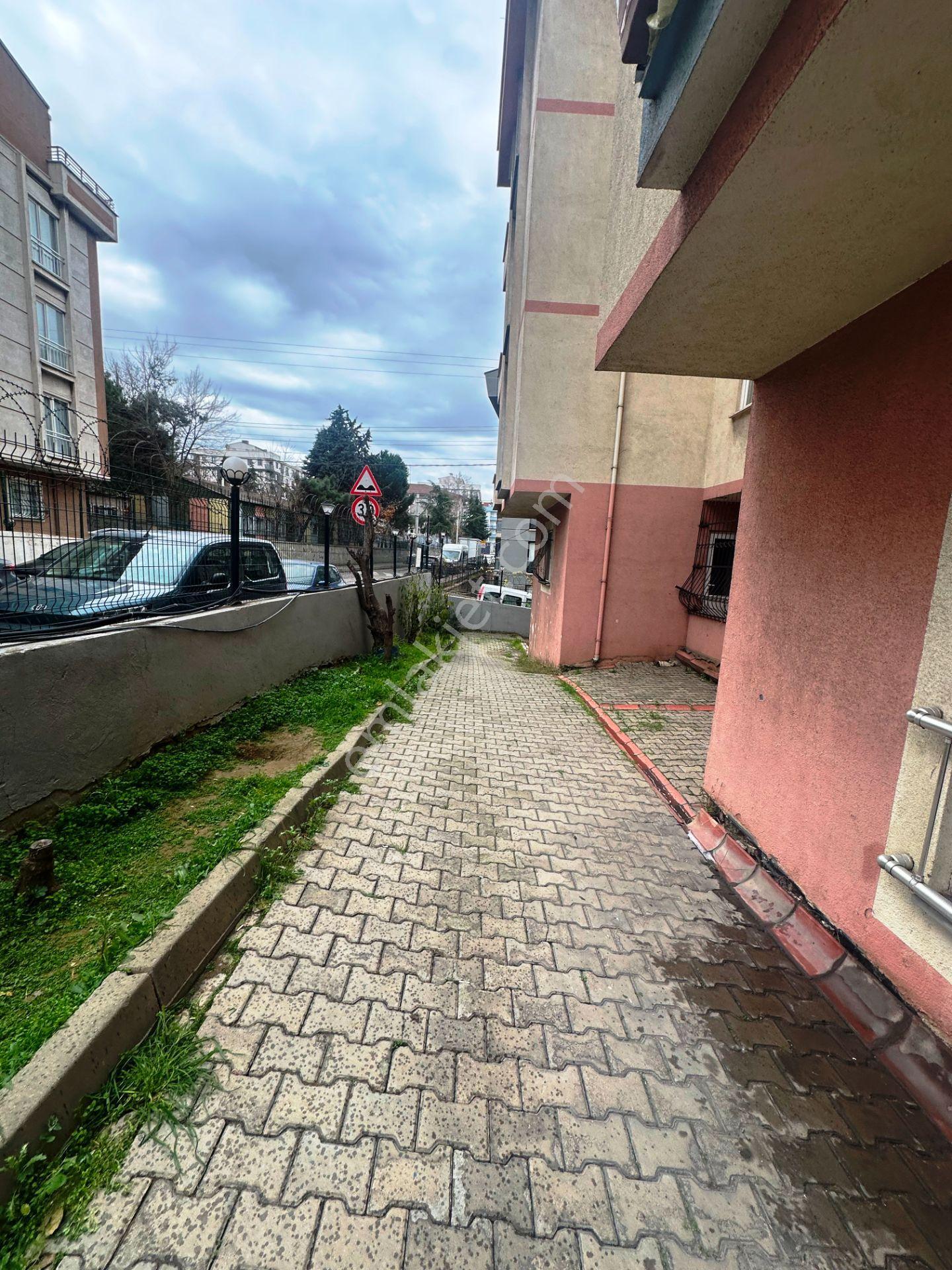 Darıca'da 2011 Yapım İskanlı Site Aydınlık 160m2 Boş Satılık 4+1 - Görsel 35
