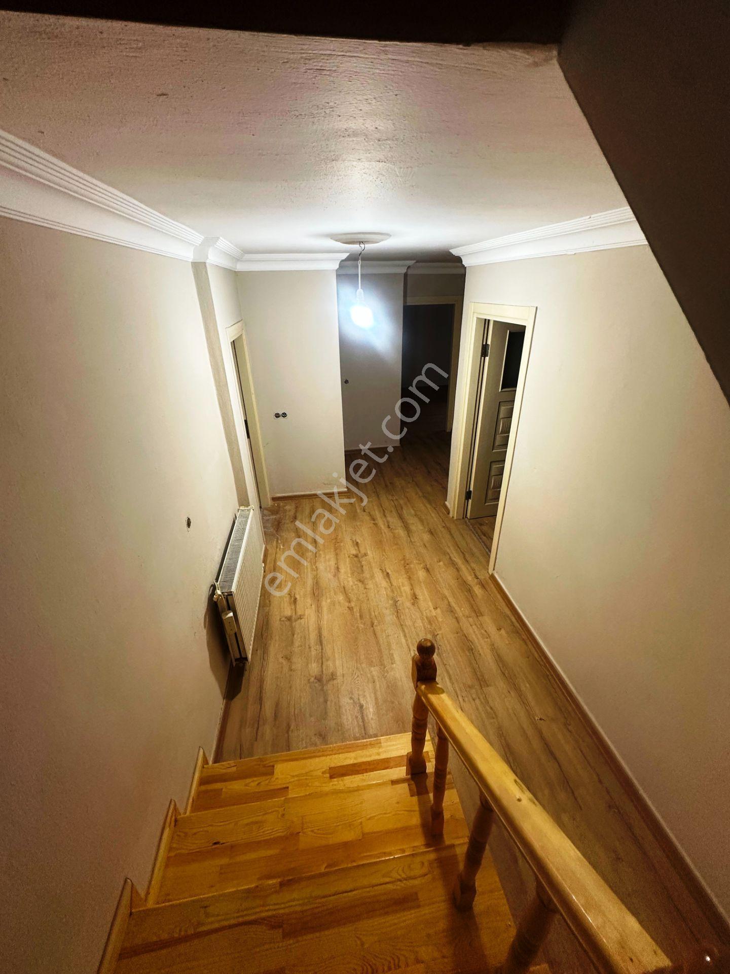 Darıca'da 2011 Yapım İskanlı Site Aydınlık 160m2 Boş Satılık 4+1 - Görsel 28