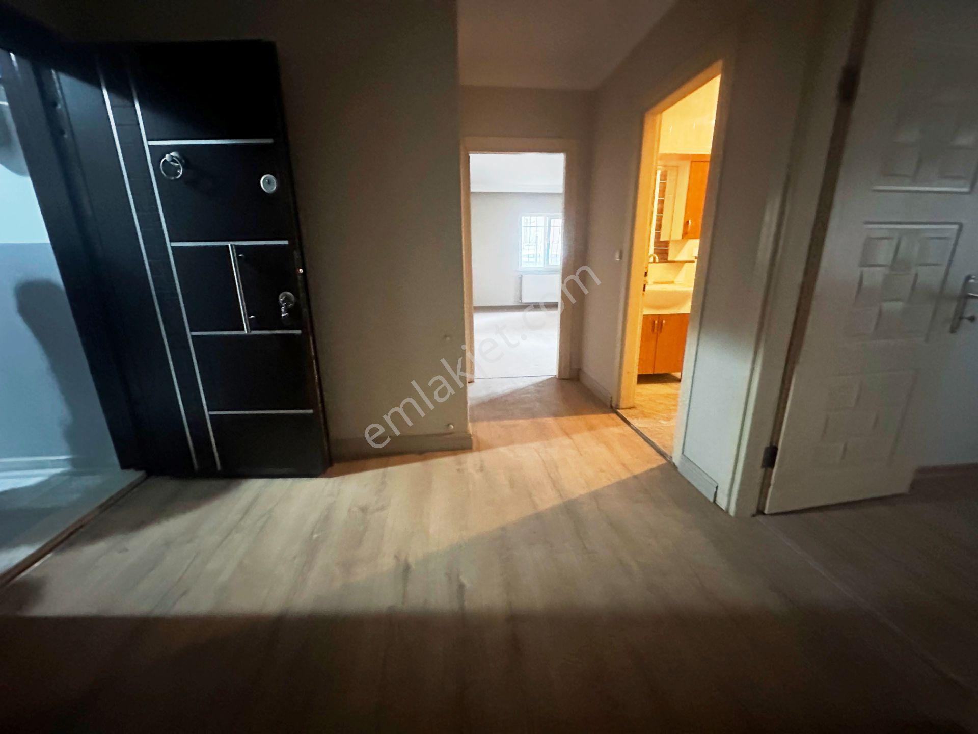 Darıca'da 2011 Yapım İskanlı Site Aydınlık 160m2 Boş Satılık 4+1 - Görsel 24