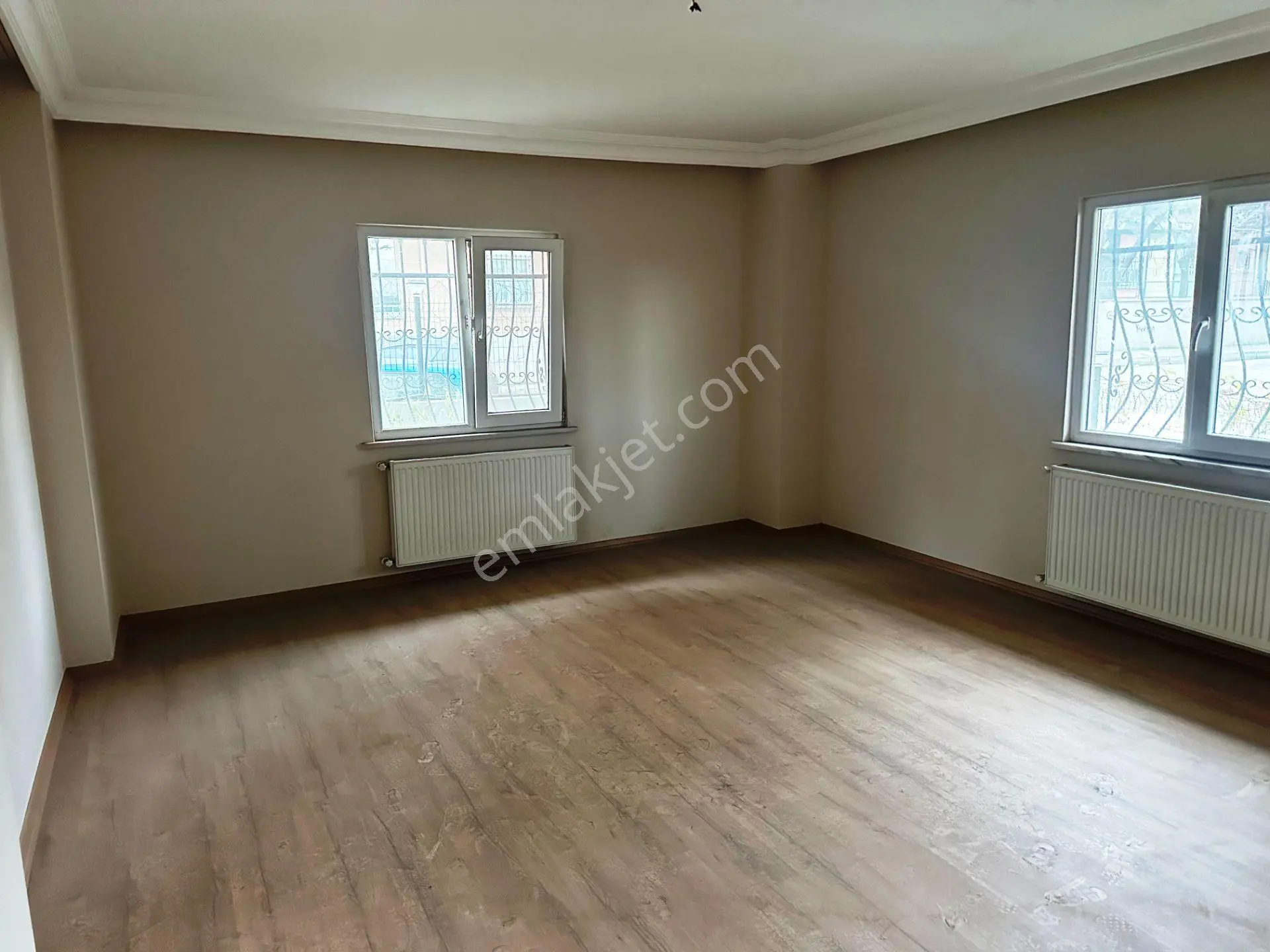 Darıca'da 2011 Yapım İskanlı Site Aydınlık 160m2 Boş Satılık 4+1 - Görsel 2