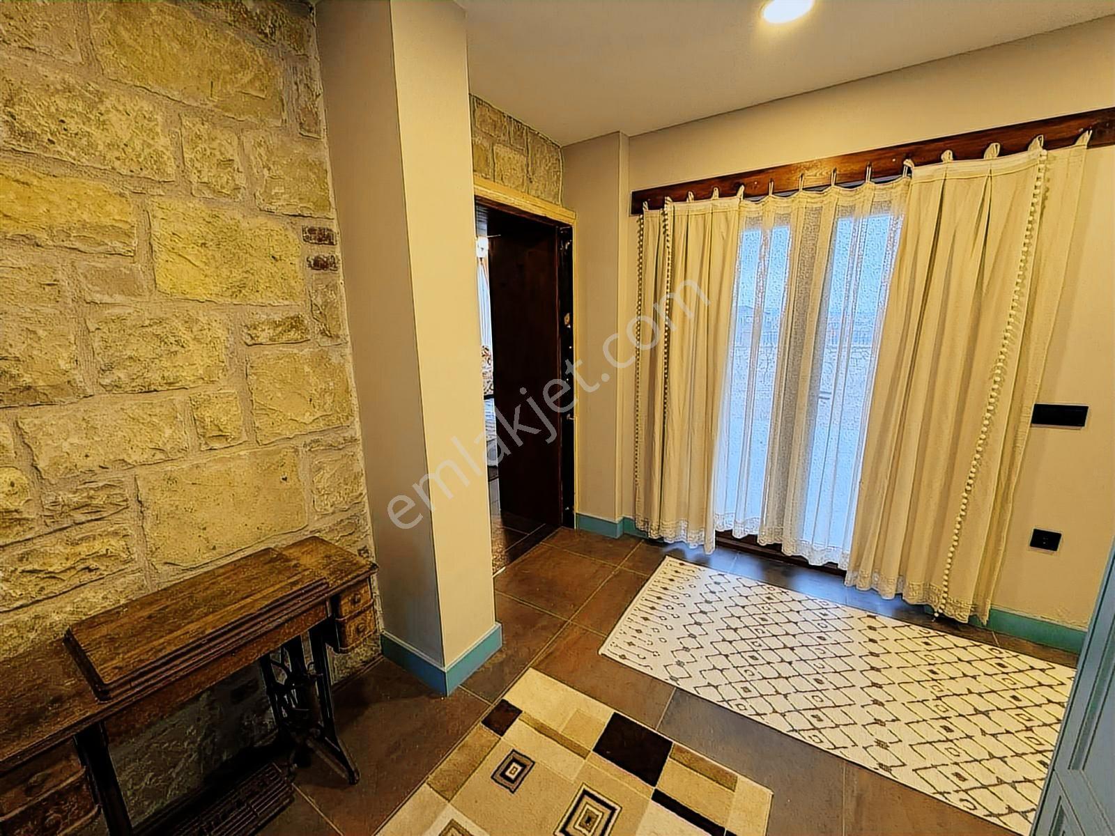 Ankara Akyurt'ta Geniş Arsa İçinde Müstakil 4+1 Lüks Taş Villa - Görsel 27