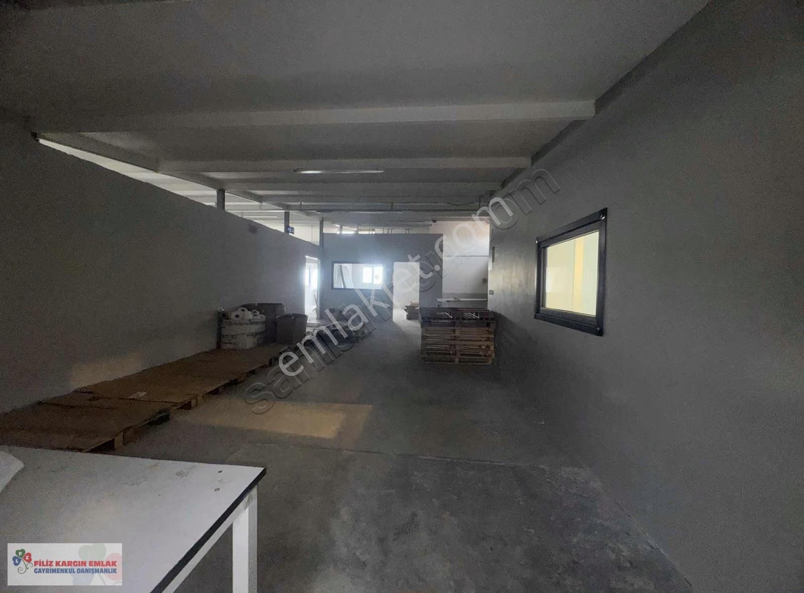 Filiz Emlaktan Bağcılar Merkez Mah.550m2 Asansörlü Kiralık Depo - Görsel 25