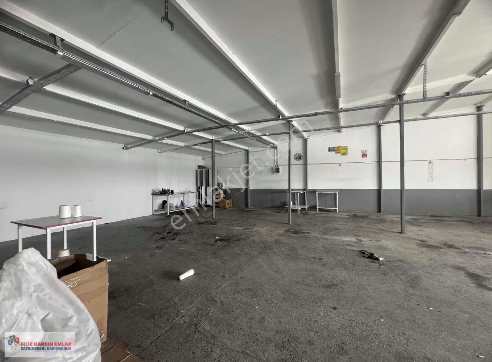 Filiz Emlaktan Bağcılar Merkez Mah.550m2 Asansörlü Kiralık Depo - Görsel 8
