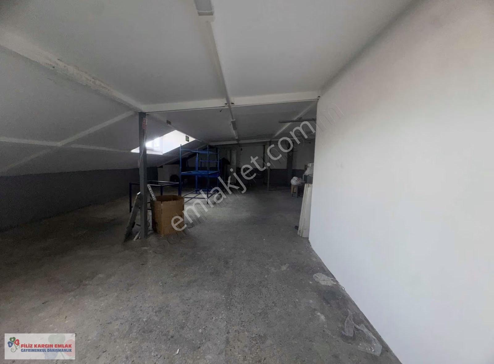 Filiz Emlaktan Bağcılar Merkez Mah.550m2 Asansörlü Kiralık Depo - Görsel 21