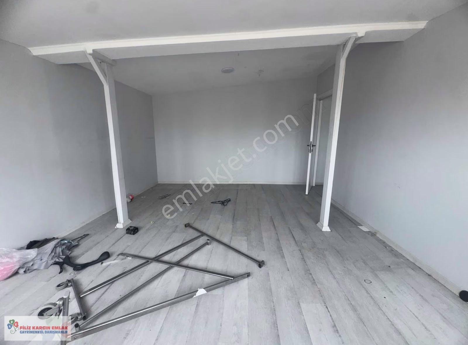 Filiz Emlaktan Bağcılar Merkez Mah.550m2 Asansörlü Kiralık Depo - Görsel 7