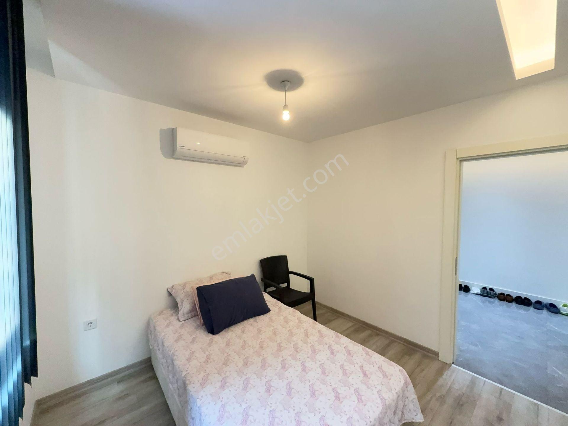 Alanya Güllerpınarı'nda Denize 50 M Site İçinde Eşyalı 3+1 Daire - Görsel 14