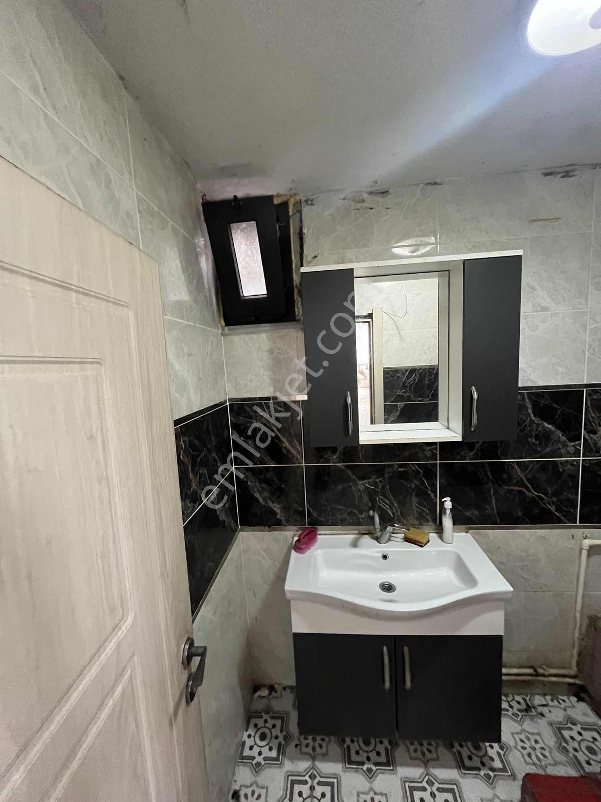 Taşoluk' Da Cadde Üzeri Düz Giriş 300 M2 Kiralık Dükkan Fırsatı - Görsel 9