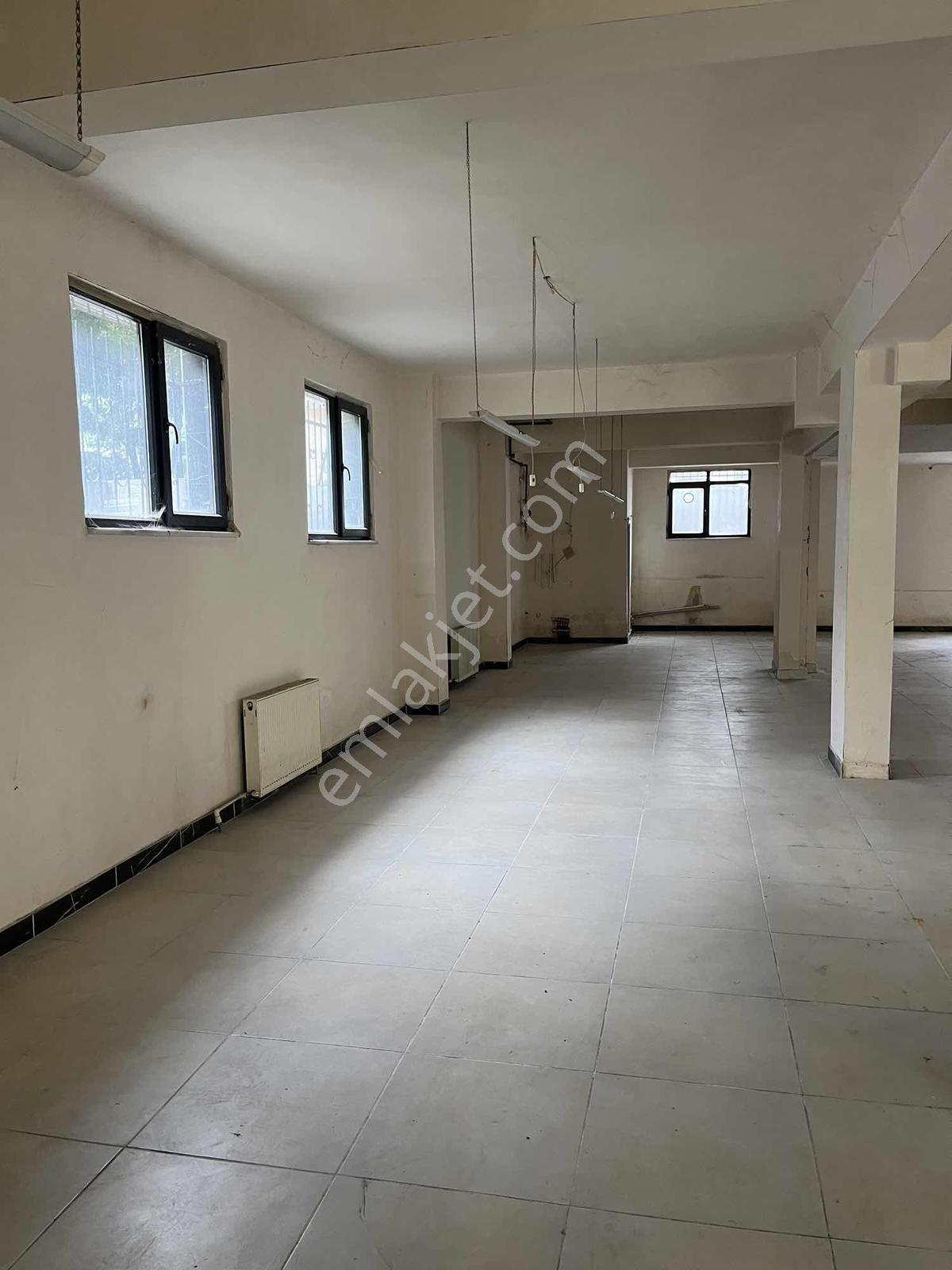 Taşoluk' Da Cadde Üzeri Düz Giriş 300 M2 Kiralık Dükkan Fırsatı - Görsel 12