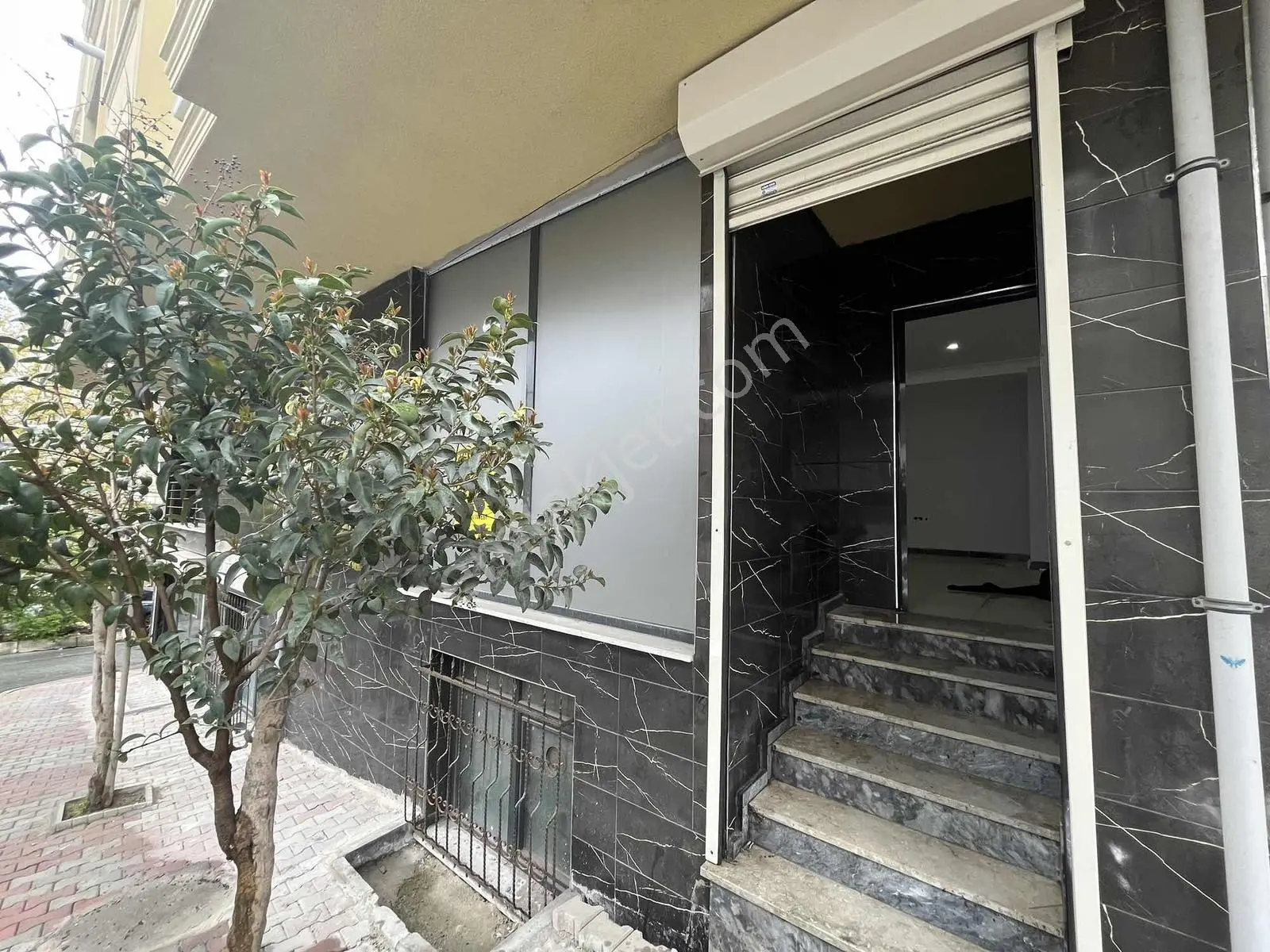 Taşoluk' Da Cadde Üzeri Düz Giriş 300 M2 Kiralık Dükkan Fırsatı - Görsel 15