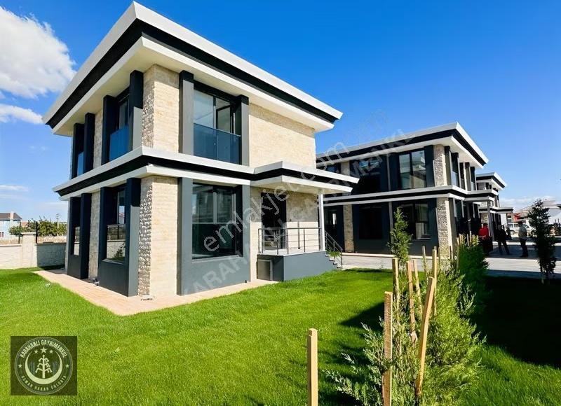 Gelibolu Eğritaşta Site İçi Sıfır 3+1 Lüks Villa - Görsel 17