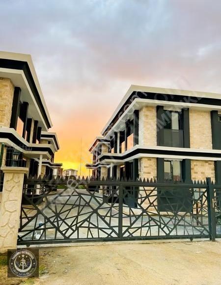 Gelibolu Eğritaşta Site İçi Sıfır 3+1 Lüks Villa - Görsel 11