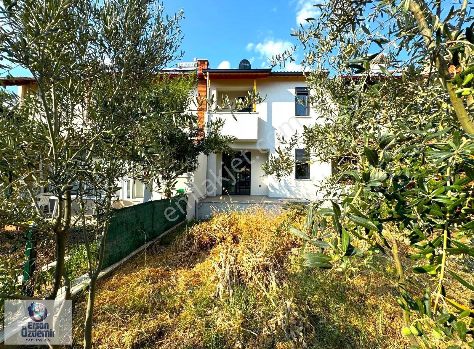 Ersan Özdemirden Burhaniye De Orjan Sitesinde Denize Sıfır Villa - Görsel 29