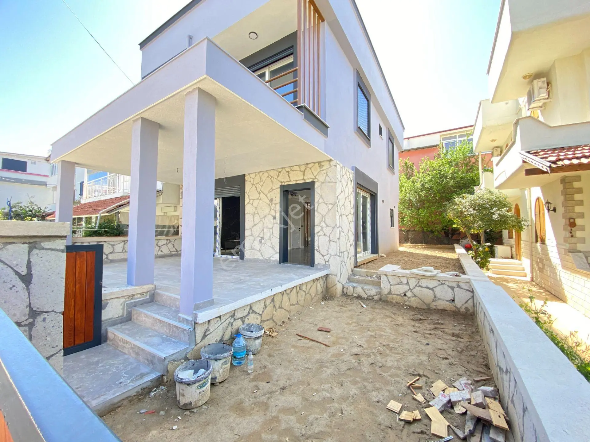 Seferihisar Doğanbeyde Satılık Sıfır Tek Müstakil 3+1 Lüks Villa - Görsel 2