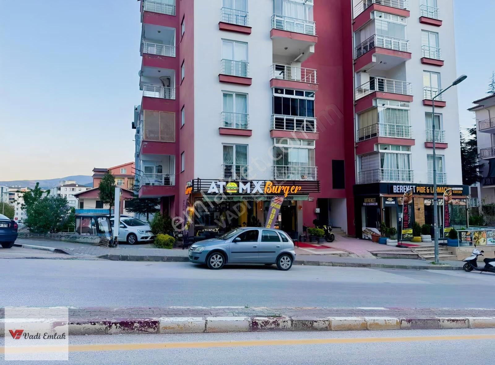 Ana Cadde Üzeri Devren Kiralık Fast Food İşletmesi | Vadi Emlak - Görsel 9